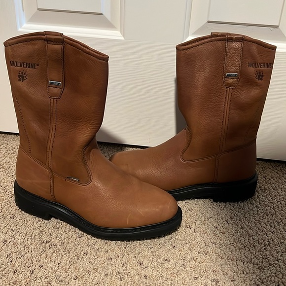 Wolverine Boots and Shoes - Picture 1 of 9